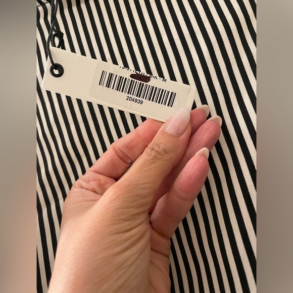 Olivaceous black and white striped blouse size medium NWT - Picture 7 of 7